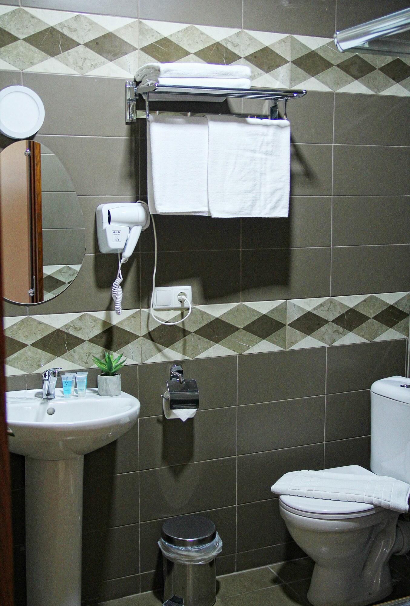 Rogalux Blue Hotel Tbilisi ภายนอก รูปภาพ
