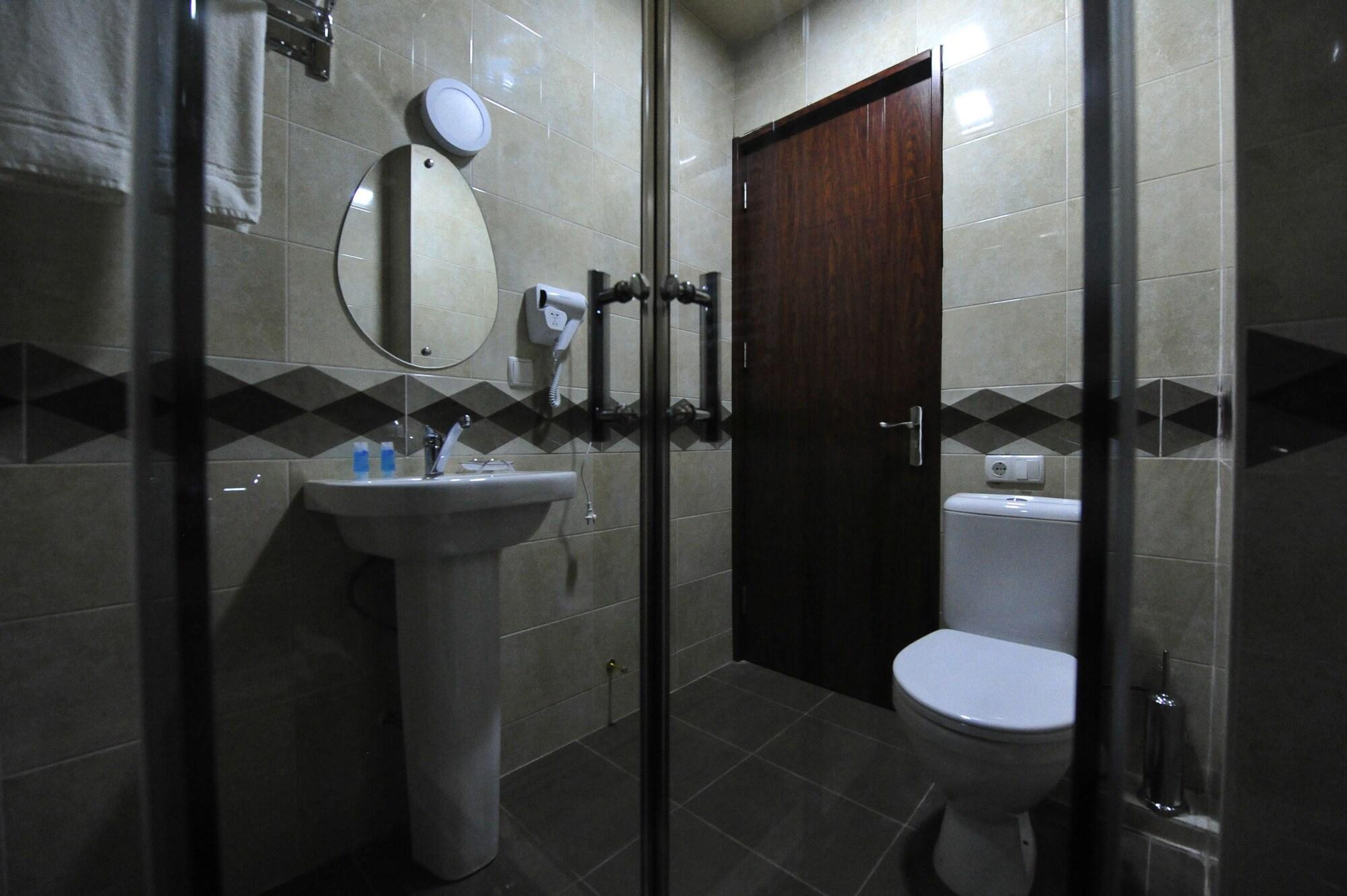 Rogalux Blue Hotel Tbilisi ภายนอก รูปภาพ