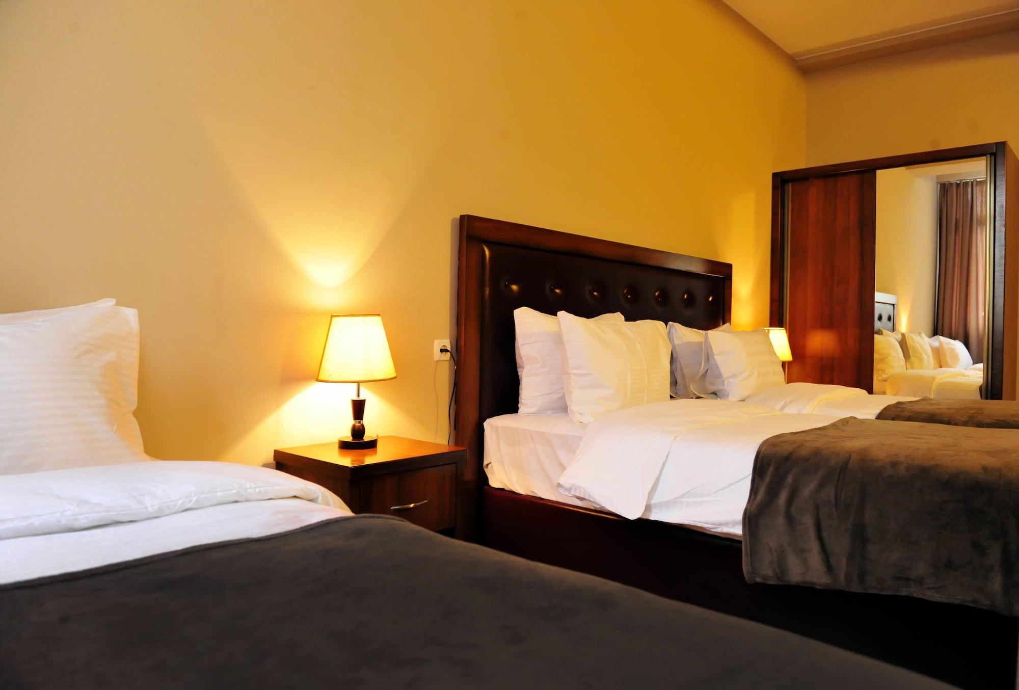 Rogalux Blue Hotel Tbilisi ภายนอก รูปภาพ