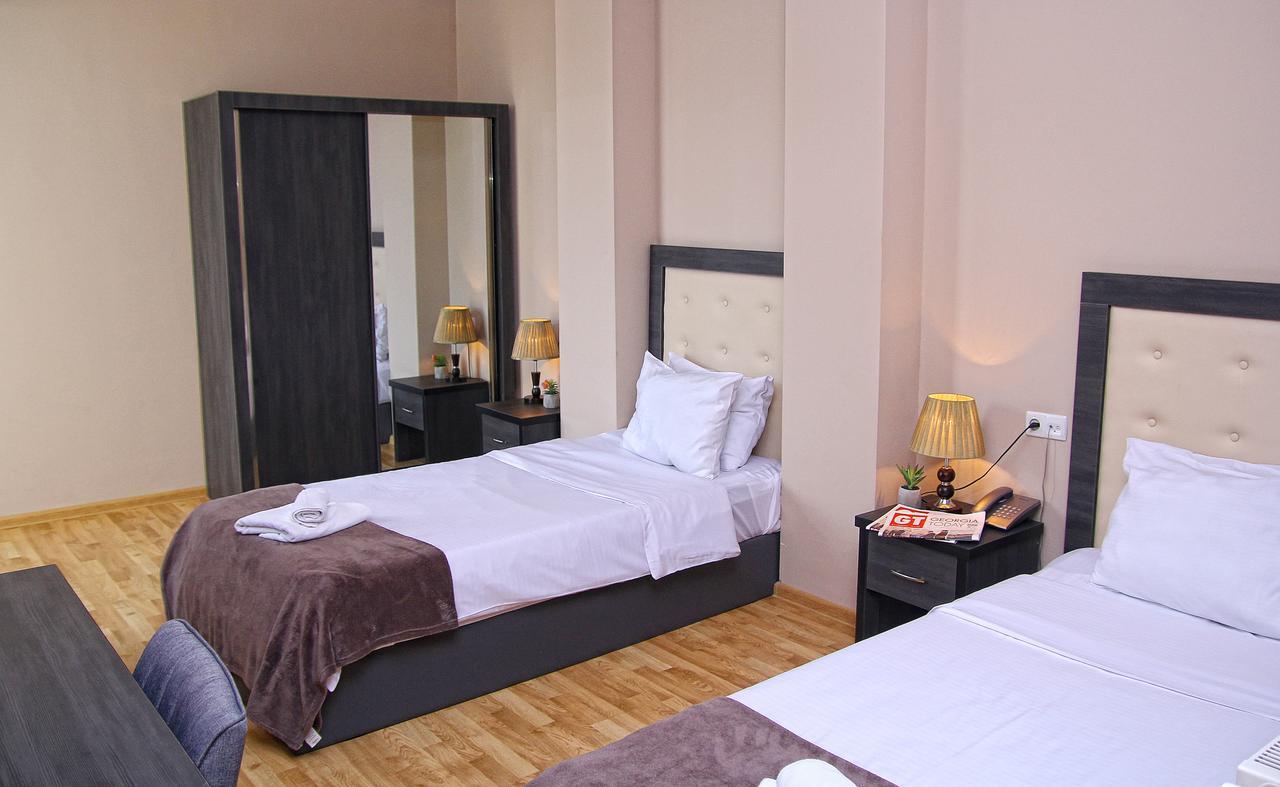 Rogalux Blue Hotel Tbilisi ภายนอก รูปภาพ