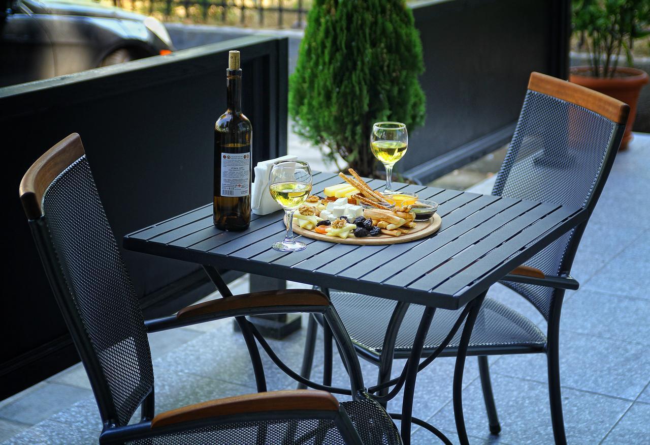 Rogalux Blue Hotel Tbilisi ภายนอก รูปภาพ