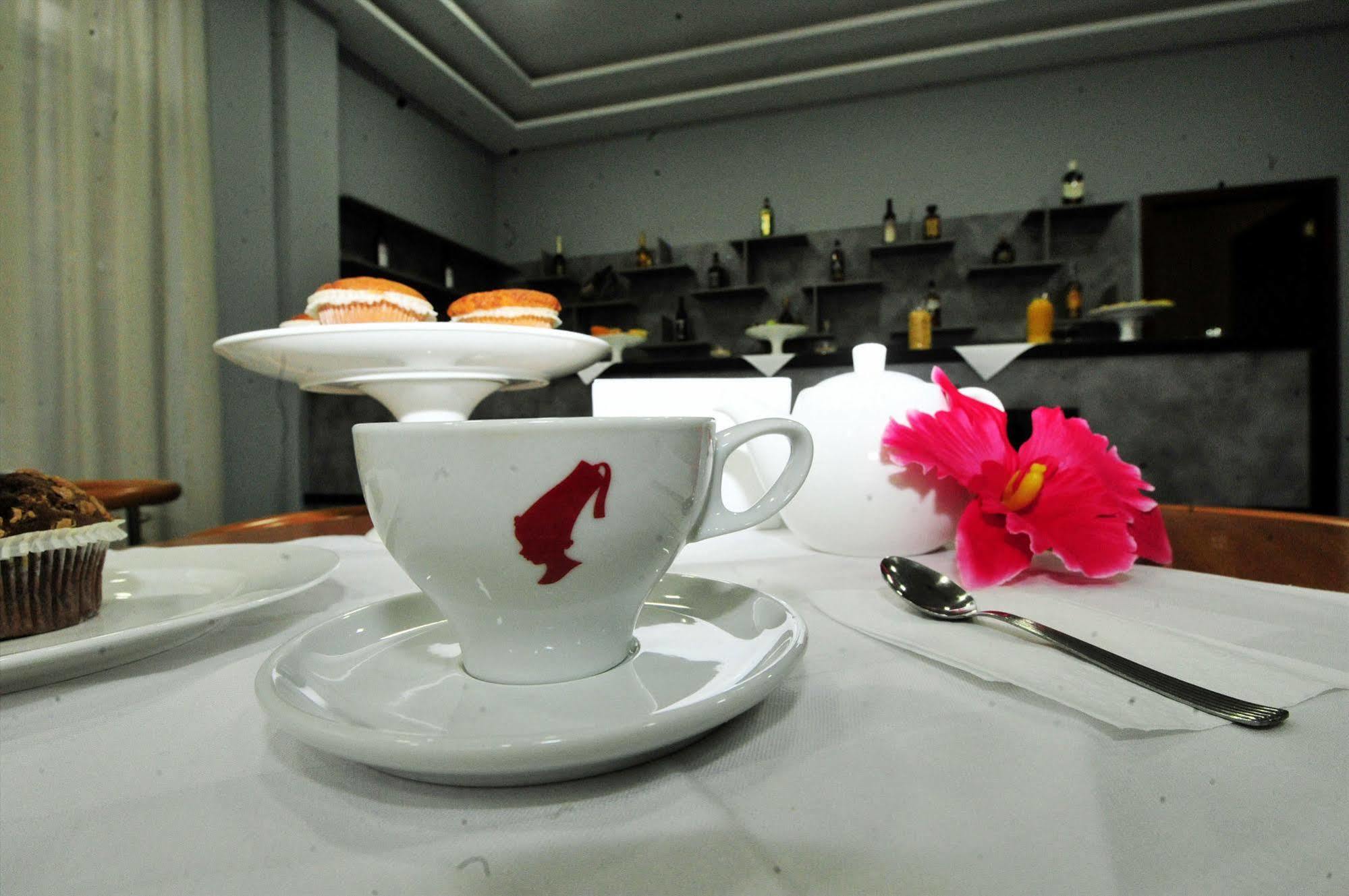 Rogalux Blue Hotel Tbilisi ภายนอก รูปภาพ