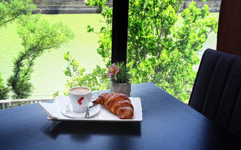 Rogalux Blue Hotel Tbilisi ภายนอก รูปภาพ